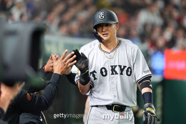 '미쳤다' 美는 왜 요미우리 248홈런 거포의 보스턴행 예상했나…939억 계약 실화인가