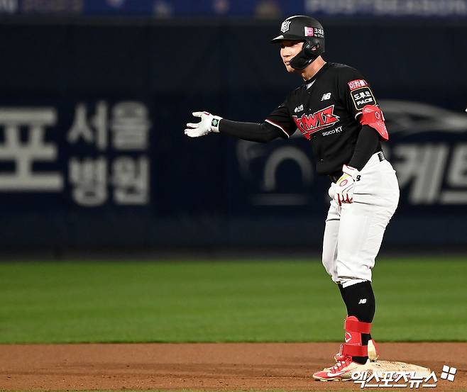 KT 칼바람, 13명 대규모 방출 통보…'김기태 아들' 김건형 현역 은퇴 결정