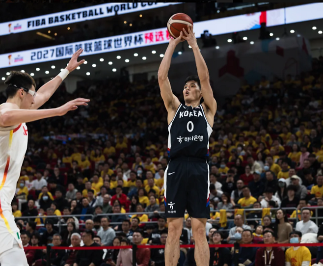 [FIBA WC] 베이징 쇼크 선사! ‘미쳤다’ 대한민국, 이현중 3점슛 9개+33점 폭발 앞세워 ‘만리장성 함락’