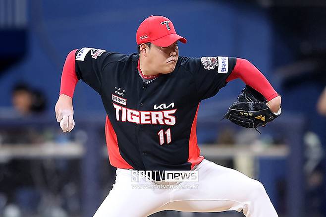 52억 불펜 FA 대박 터졌는데…지명권 2장+10억 트레이드 주인공은 얼마를 줘야 하나