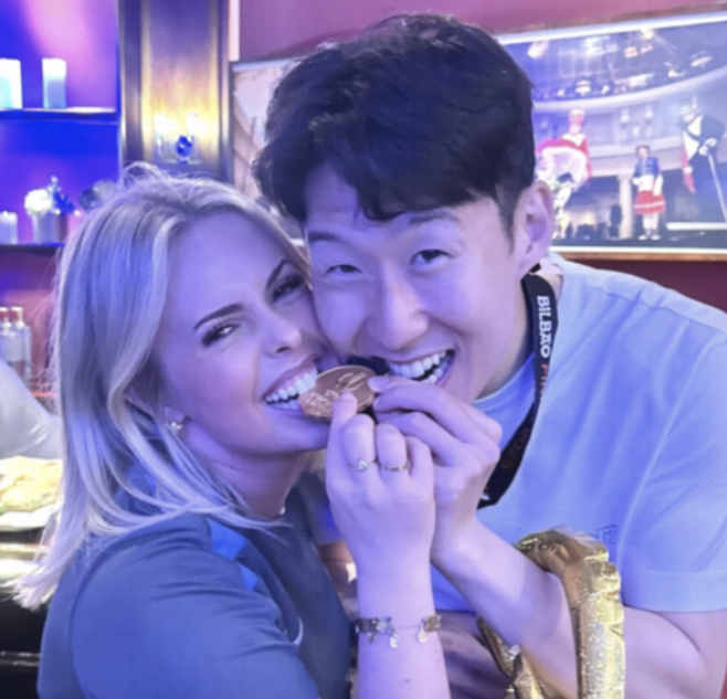 ‘손흥민 옆에서 울었던 여성은?’ 올해 연말에 재회할 듯…12월 영국 방문 유력→역대급 ‘오피셜’ 공식발표 뜬다