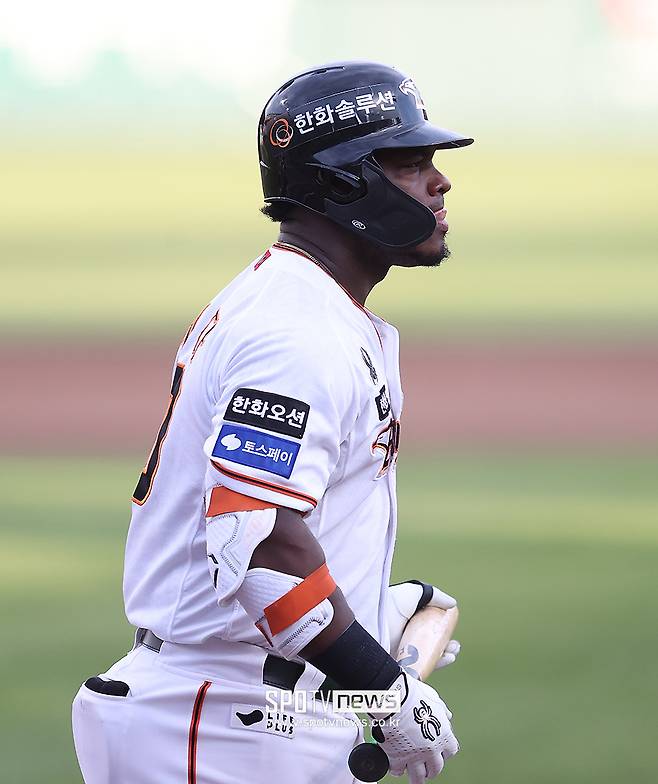 한화 페라자 100만 달러에 컴백…156km 새 외국인투수도 영입, 폰세-와이스 원투펀치 해체