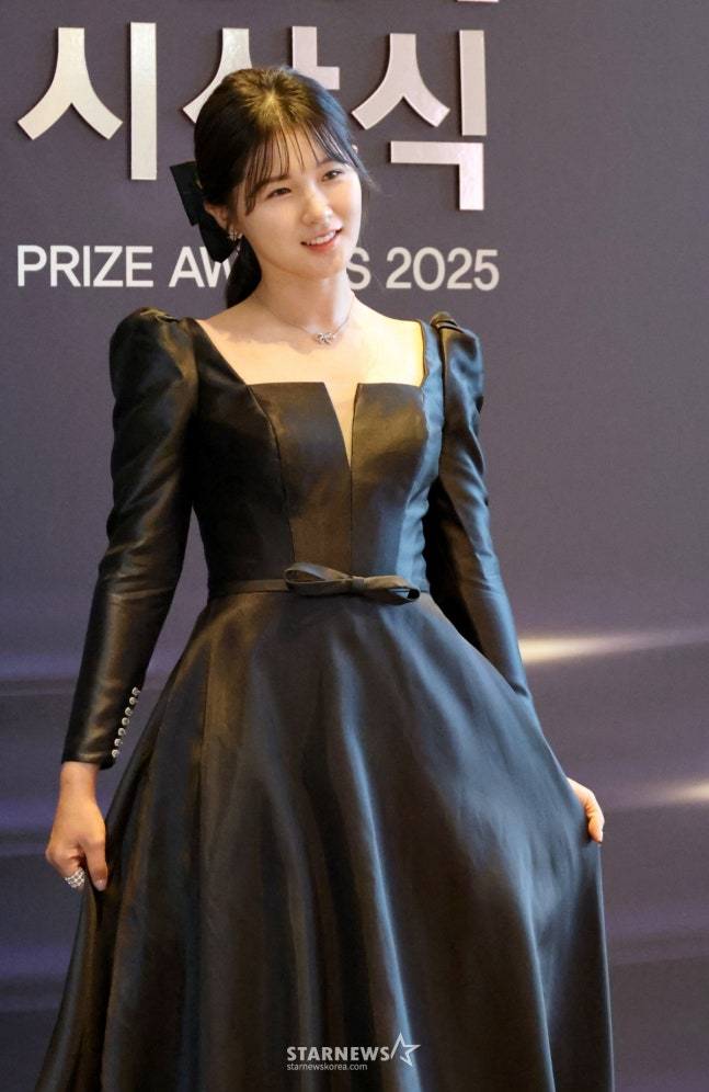 '과연 큐티풀' 박현경, 2년 연속 인기상 실패에도 활짝 웃었다