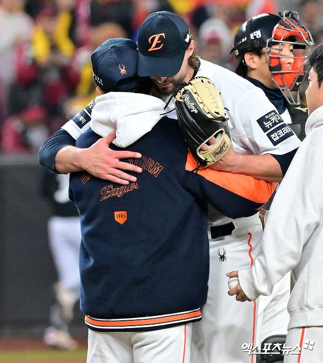 '한화 KS 이끈' 폰-와 듀오, 뿔뿔이 흩어진다…美 매체