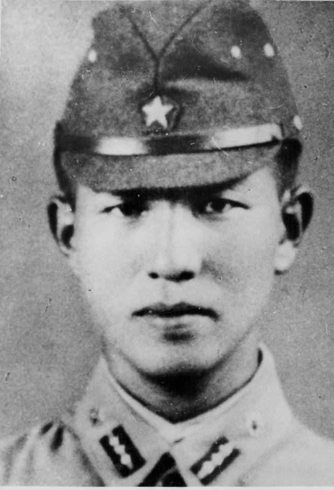 이딴 EPL 구단이 있나, 한국인 영입 오피셜 '일본어 발표'...미토마 앞세워 '전범 일본군' 홍보 논란→중국 민심 폭발 '한국 관련 사과 없어'