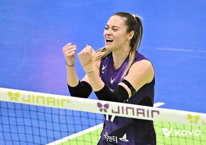 남자 친구 보는 앞에서 눈부신 활약으로 부진 털어낸 레베카