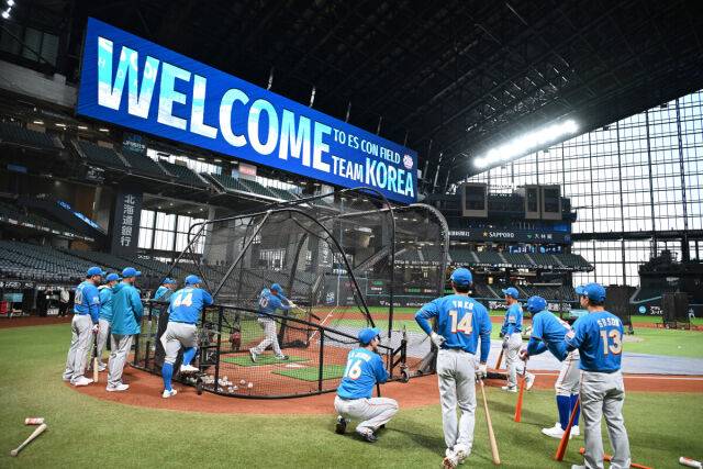 '최강야구' 김태균-'불꽃야구' 이대호, 1982년생 듀오 日에서 뭉쳤다…