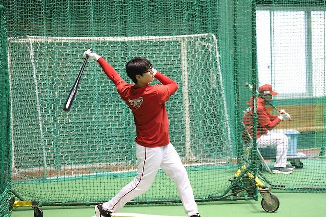 “1.5군 선수를 1군 선수로” 전력의 구멍을 메워라… SSG가 외친 '뎁스 강화' 그 가능성을 봤다