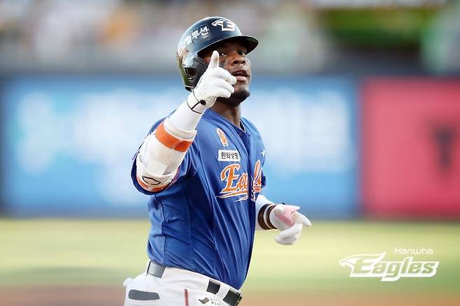 페라자 그 팀만 아니었으면 빅리그 갔다…실패한 선수 왜 데려오냐고? 진짜 달라졌으니까