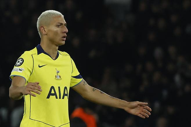 英 단독 보도, 너희들은 손흥민이 아니야, 토트넘 파격 결단→히샬리송+솔랑케 모두 방출 후보 등록