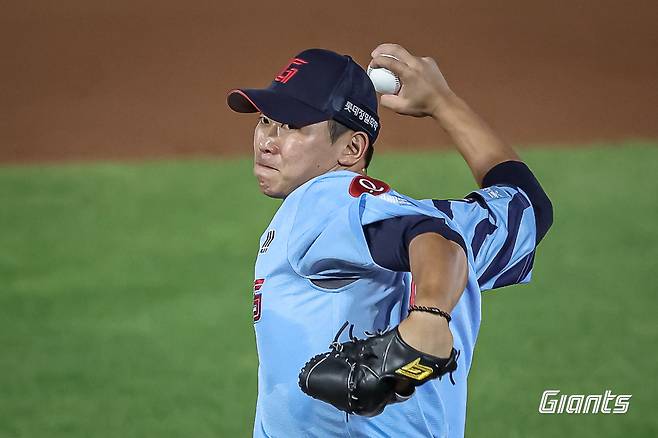 '와' 롯데 군필 대졸 우완, 대만전 '100구 완봉승' 미쳤다!…윈터리그 '탈삼진 1위·다승 4위·ERA 5위' 쾌거