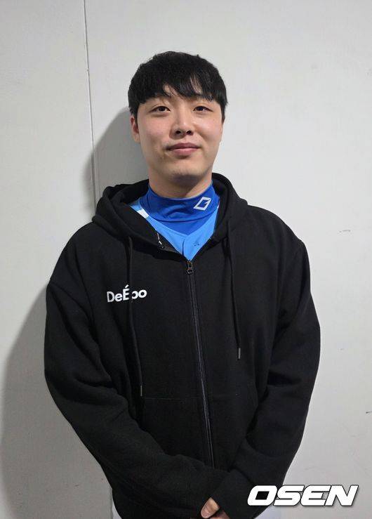 “줬다 뺏으면 정말 나쁜 사람인데…” FA 앞둔 사이드암, 왜 80억 유격수에게 등번호 주지 않았나