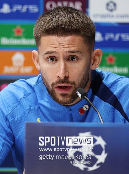 박지성처럼 홈 팬들에게 야유 받아…공개적 분노 폭발 “그런 짓을 하다니, 분명 토트넘 팬 아니다” 