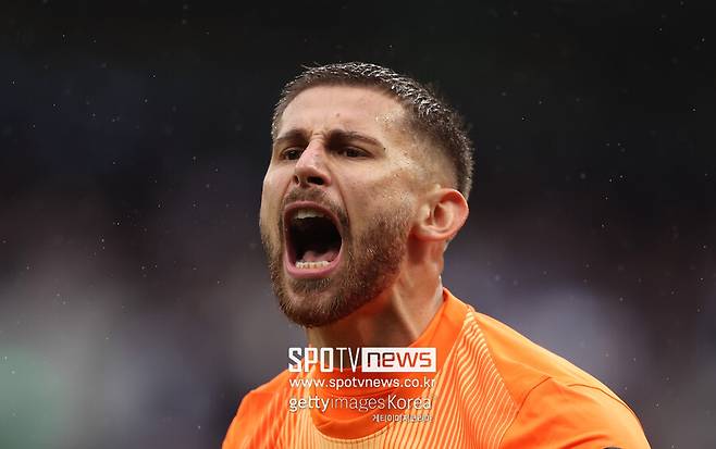 ‘캡틴’ 손흥민, 1골 1도움 대폭발→이때가 마지막…이후 4경기 무승+2연패 절망 ‘토트넘 최악의 풀럼전 징크스’ PL 10위 추락