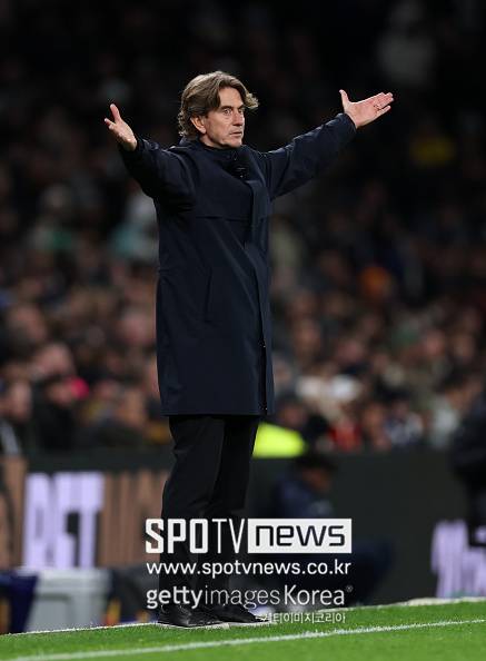 英 BBC '비피셜' 떴다, 평점 3점대 ‘최악’ 토트넘 7번→손흥민 후계자 몰락…“수비는 엉망에 득점력은 떨어져”