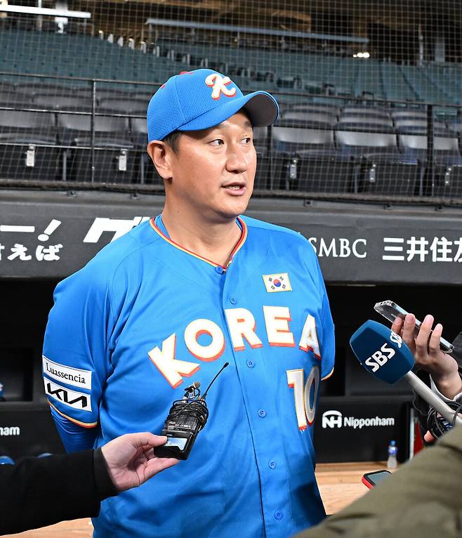 '조선의 4번타자' 다시 떴다! 김인식 감독 필승 라인업 공개 이종범-이대호-김태균 중심타선에 '막내' 윤석민 선발