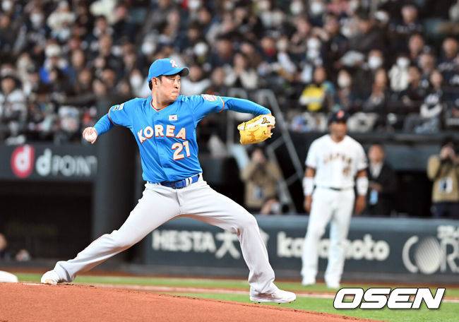 '일본 침몰 홈런' 이대호 3안타 2타점-이병규 3안타 2타점...한국, 일본에 7-1 완승