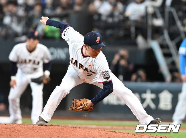 '일본 침몰 홈런' 이대호 3안타 2타점-이병규 3안타 2타점...한국, 일본에 7-1 완승