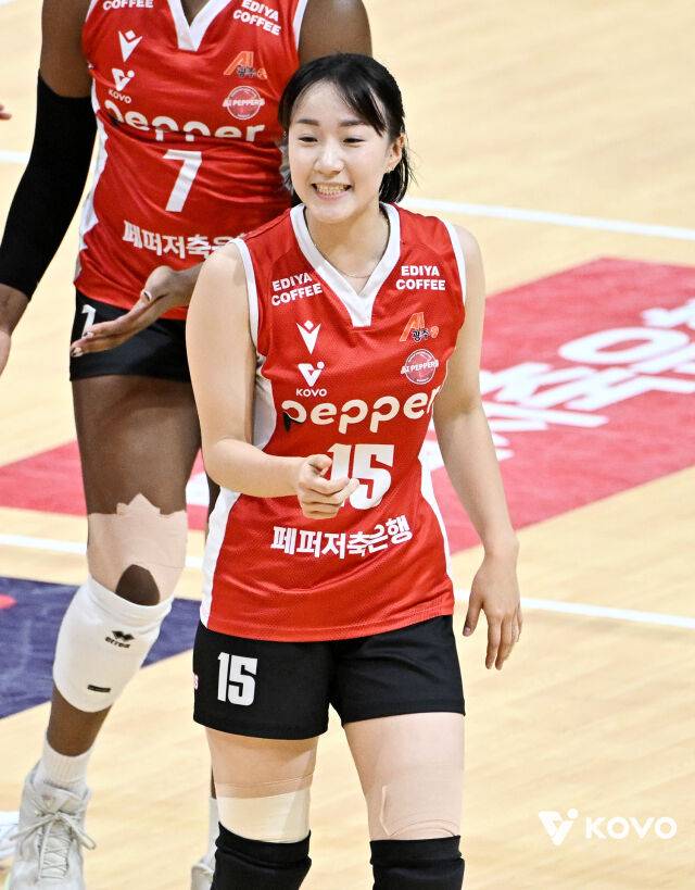 ‘마침내 깨진 광주불패’ IBK기업은행, 광주 원정서 페퍼저축은행 꺾고 시즌 첫 연승 [MD광주]