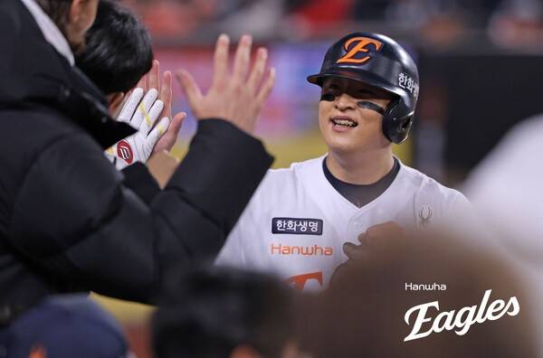 '저 한화인데?'… 이진영, SNS 프로필 사진 왜 변경했나