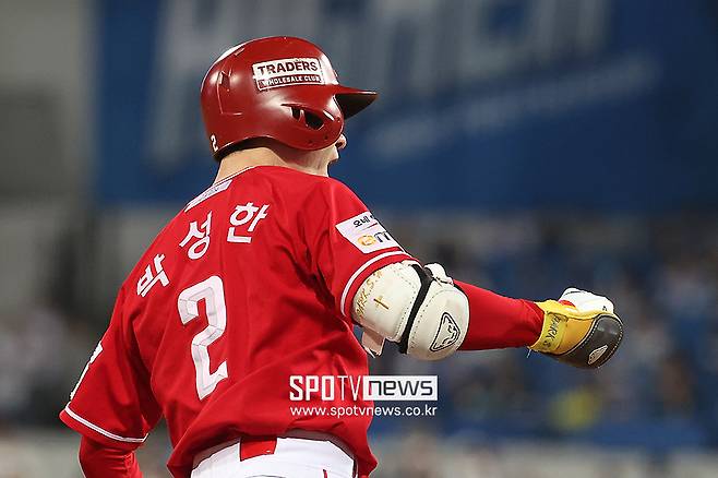 오지환 124억 깨질지 모른다… 박찬호 80억 잭팟, 돈은 두산이 썼는데 왜 이 팀이 한숨을 쉬나