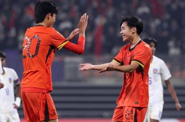 골골골골골골골골골골골골........쉴 새 없이 터졌다…'42골 0실점 5전 전승' 中 드림팀 나왔다? 방글라 4-0 대파→U-17 아시안컵 본선행