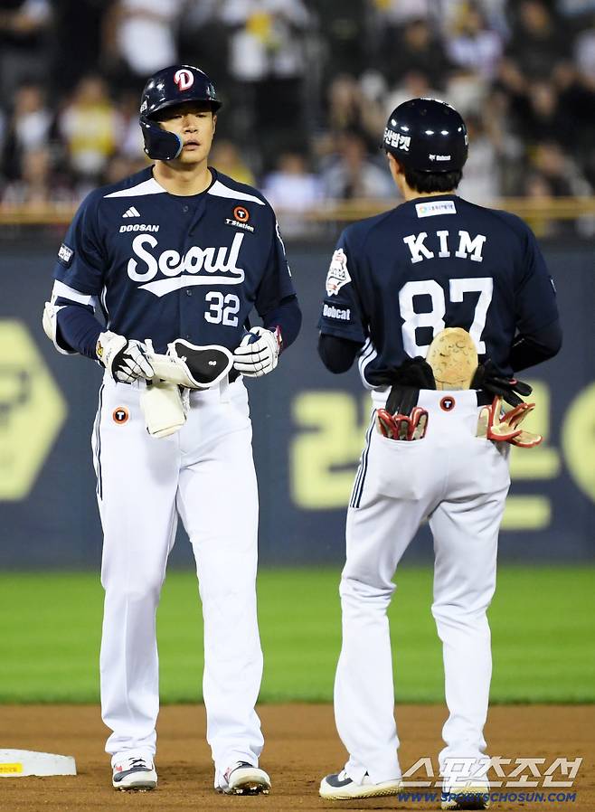 두산 20억 날렸다? KBO는 알고 있었다. 포장지만 C급으로 → '규약 172조' 회피한 김재환 룰, 신의 한 수인가 꼼수인가