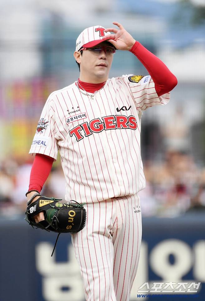 '박찬호→최형우 이탈 후폭풍' 양현종, KIA 언급 아꼈다…선수들에게