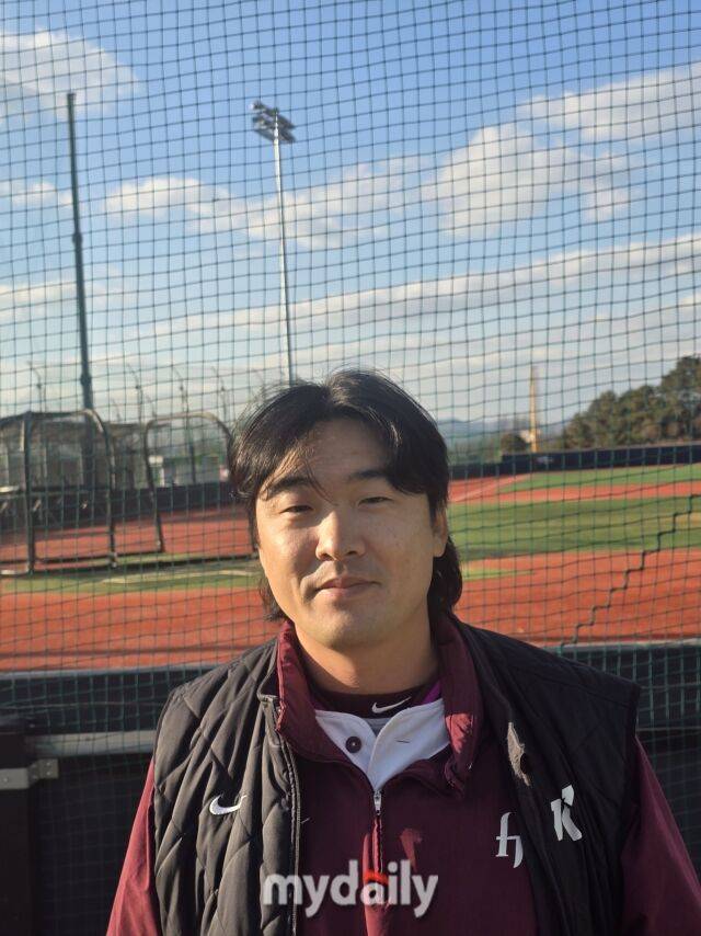 “내년에 은퇴할 생각도 있다, 올해처럼 하면 솔직히…” 이형종 배수의 진, 36세에 새파란 후배들과 뜨거운 11월 보냈다