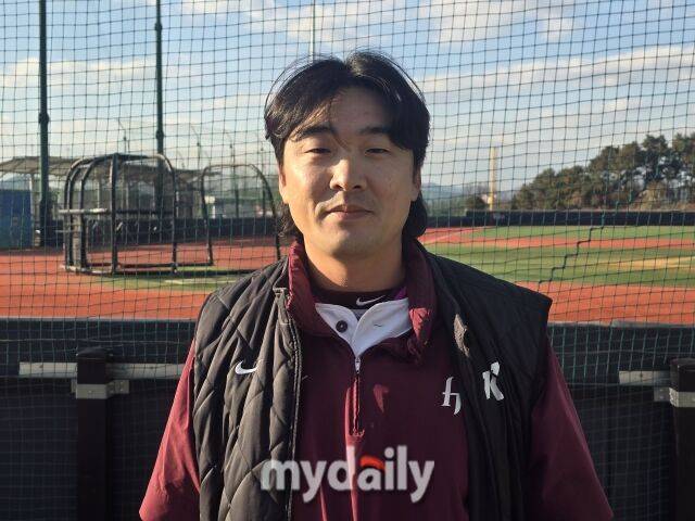 “내년에 은퇴할 생각도 있다, 올해처럼 하면 솔직히…” 이형종 배수의 진, 36세에 새파란 후배들과 뜨거운 11월 보냈다