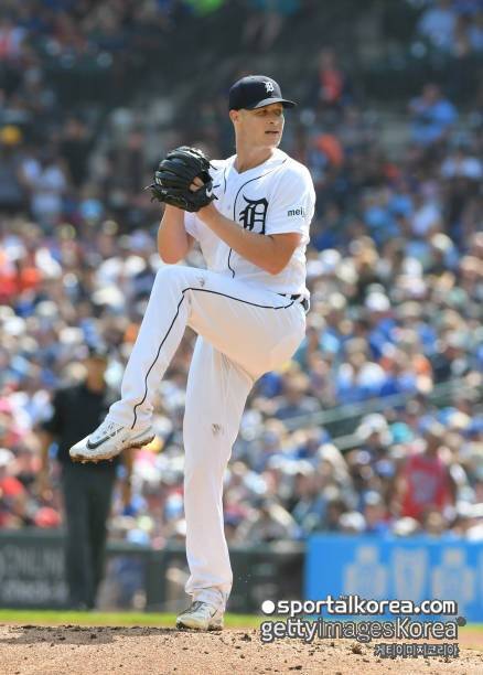 제2의 폰세 꿈꾸나? MLB가 외면한 1라운더, 한국이 품었다…美 매체