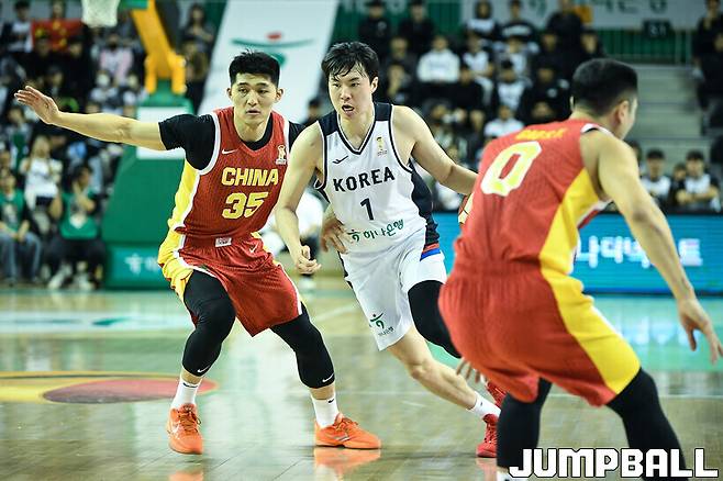[FIBA WC] '충격 넘어 경악' 대한민국, '만리장성' 또 넘었다! 14점 차 완승→중국 '초전박살'