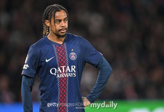 루이스 엔리케 분노 유발 후 이강인과 교체…