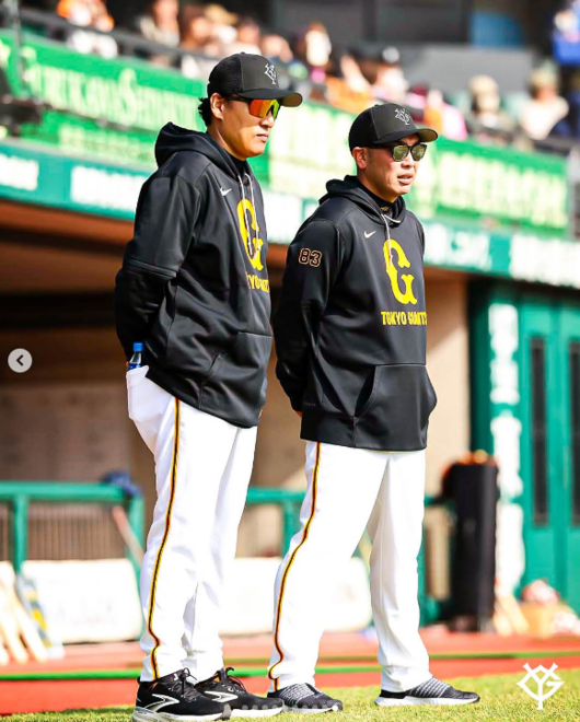 ‘코치 이승엽’ 부임하기도 전에, 아베 감독 흔드는 요미우리 OB들 “마쓰이가 감독하는 걸 보고 싶다”