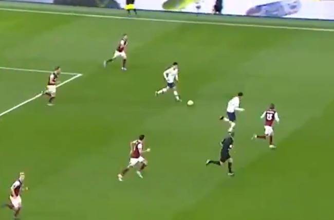 '70m 푸스카스 골' 손흥민 능가하는 원더골, 눈앞에서 놓쳤다...다 뚫어놓고 헛발질