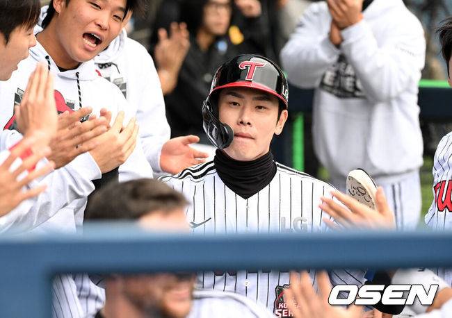 ‘3억→5억1천→6억5천’ 예비 FA 홍창기 93경기 결장, 연봉 얼마나 삭감될까…다년 계약 성사되면 초대박