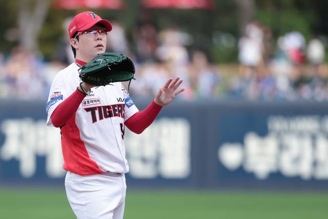 FA 양현종, KIA 잔류 협상 ‘막바지’…격차 줄여 최종 합의 단계 돌입