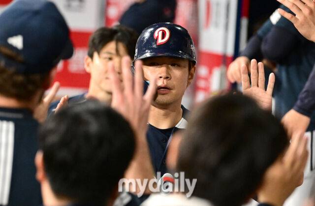 김재환은 SSG와 접촉하는데 ‘FA 빈손’ KIA·롯데는 관심 없나요…20억원 아낄 수 있는데 ‘뜨겁지 않다’