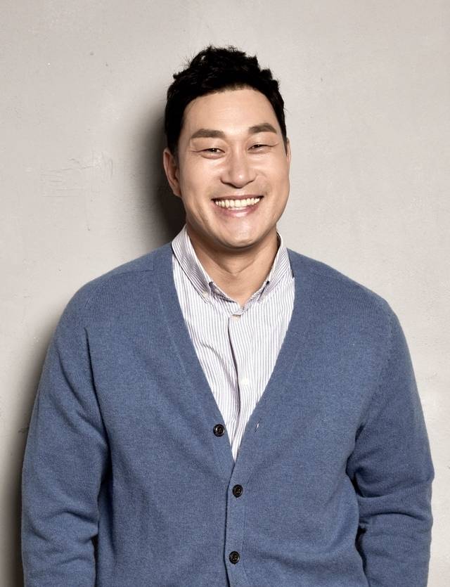 [오피셜] KIA 김종국 전 감독-'음주' 봉중근 코치 현장 복귀시→KBO '출장정지 50G+봉사활동 80시간'-'봉사 40시간' 제재... '무죄' 장정석 전 단장은 무기실격