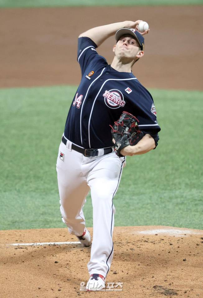 [단독] '보류권 5년 마지막 총력전' 플렉센, 6년 만에 친정팀 두산 복귀…100만 달러