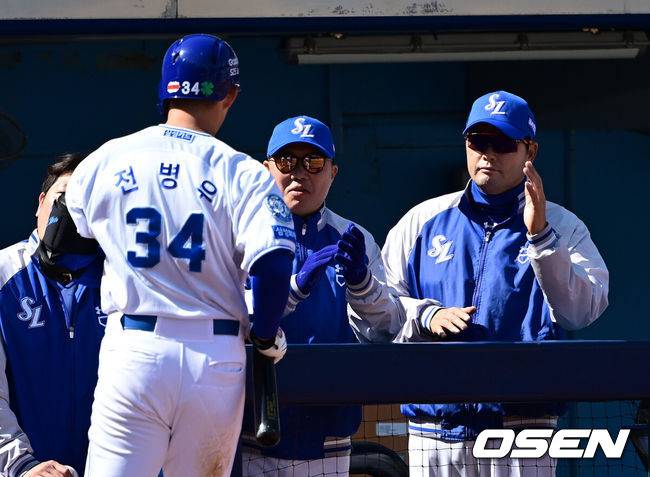 추신수는 명품 시계, 박찬호는 명품 가방…최형우는 등번호 34번 양보받으면 뭘 선물할까