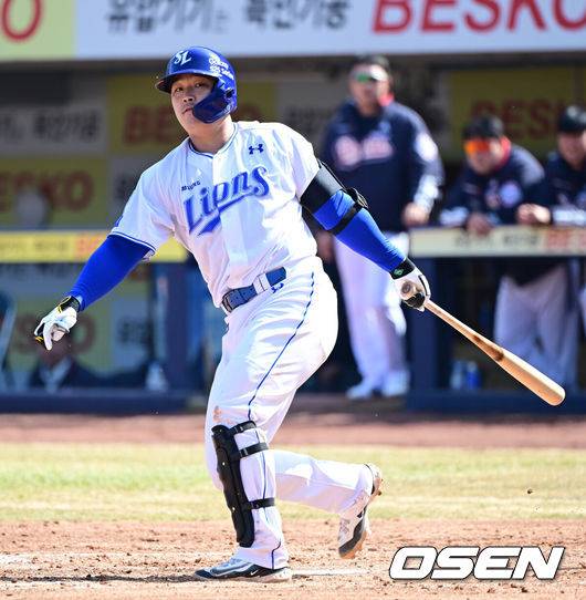 추신수는 명품 시계, 박찬호는 명품 가방…최형우는 등번호 34번 양보받으면 뭘 선물할까