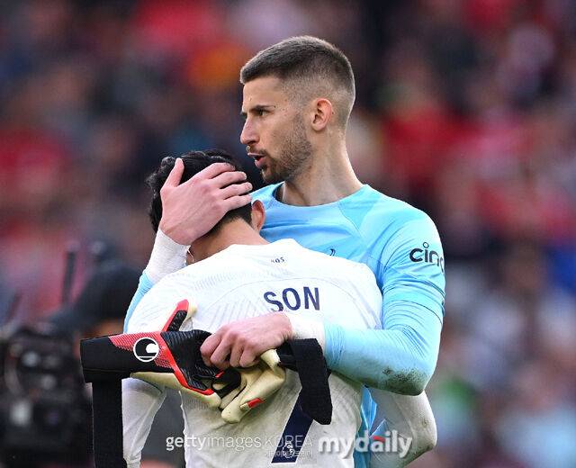 '쏘니 25년 후 런던에서 다시 만나자'…토트넘 홈팬 야유에 충격 '이탈리아 복귀 결심'