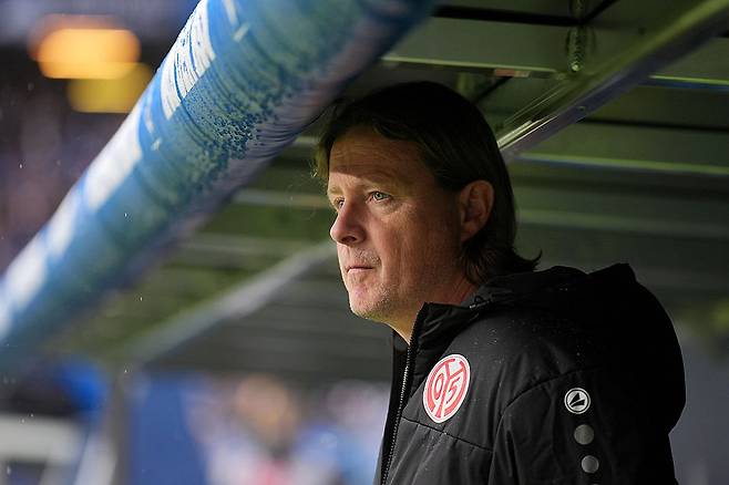 ‘오피셜’ 공식발표 떴다, ‘韓 축구 언성 히어로’ 이재성 어쩌나…‘최하위 추락→강등 위기’ 마인츠, 성적 부진 이유로 사령탑 경질