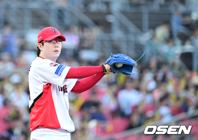 4번타자 잃었지만 에이스는 지켰다...KIA, 양현종과 2+1년 45억 FA 계약