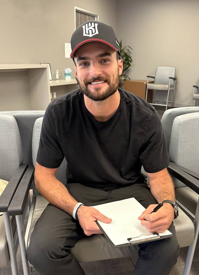 안현민에 김현수·최원준 있는데 또 외야수?