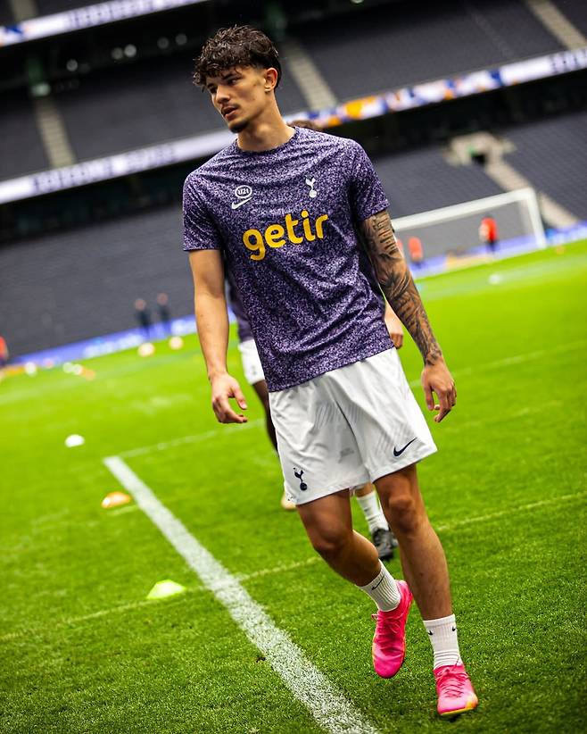 '독일 포기→한국 귀화' 카스트로프급 결정, '케인+벨링엄' 잉글랜드 버리고 태국행 토트넘 前 유망주 화제