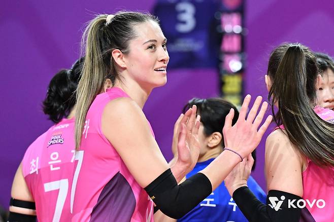 '귀화 희망' 레베카, 한국 국가대표 꿈…배구협회는 지원 의향