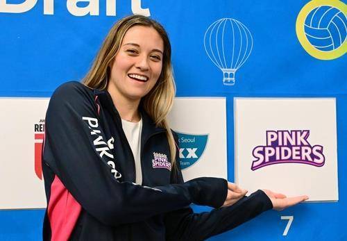 '귀화 희망' 레베카, 한국 국가대표 꿈…배구협회는 지원 의향