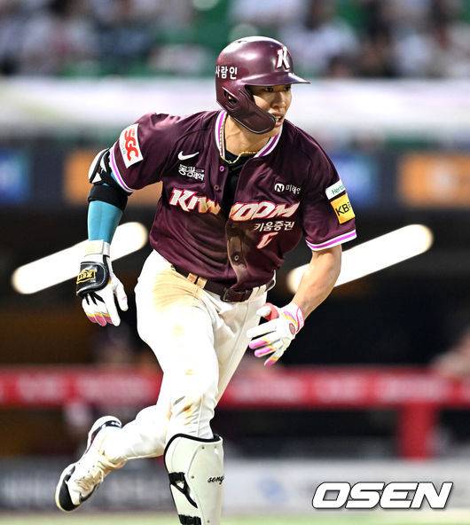 ‘로하스 550만 달러 재계약’ 다저스, 송성문은 선택지에서 사라졌나…김혜성과 재회 불발 유력